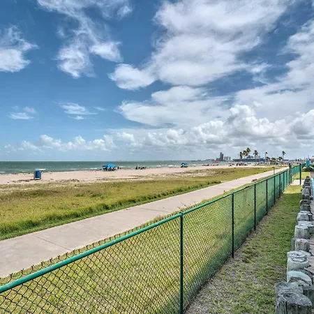Beach Condo Balcony, Pool Access, Steps To Shore!